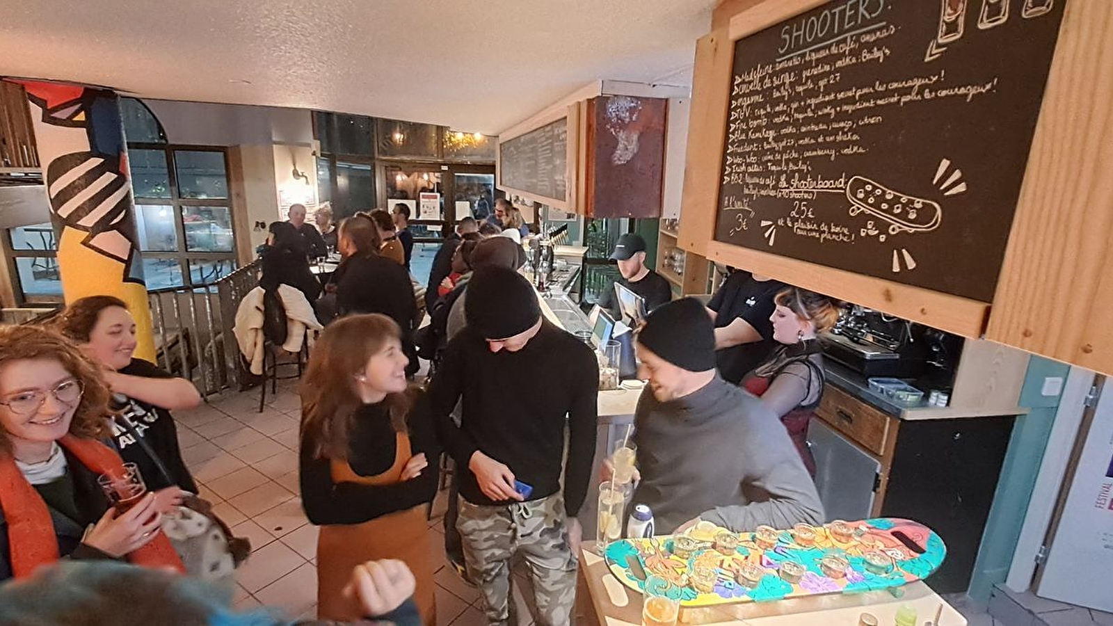 SALLE AU DETOUR