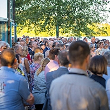 DOMAINE DU LAC - PLOMBIERES-LES-DIJON