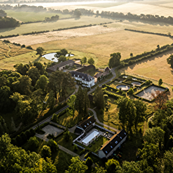 CHATEAU DE LA RESLE - MONTIGNY-LA-RESLE